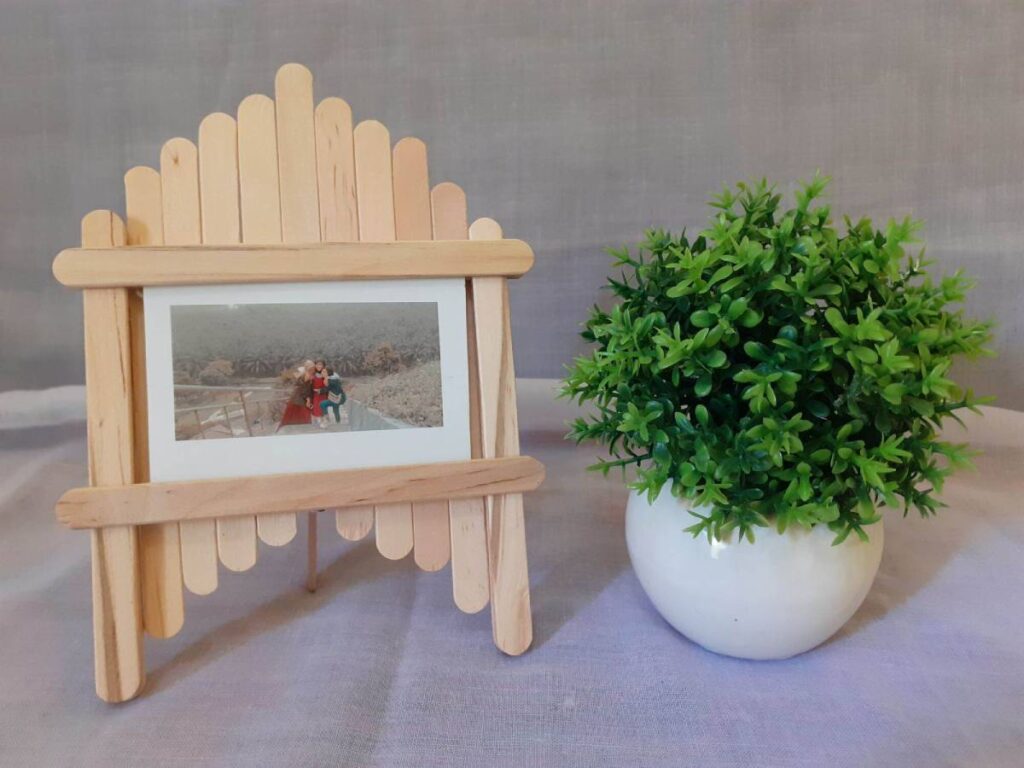 Photo Frame from Popsicle Sticks