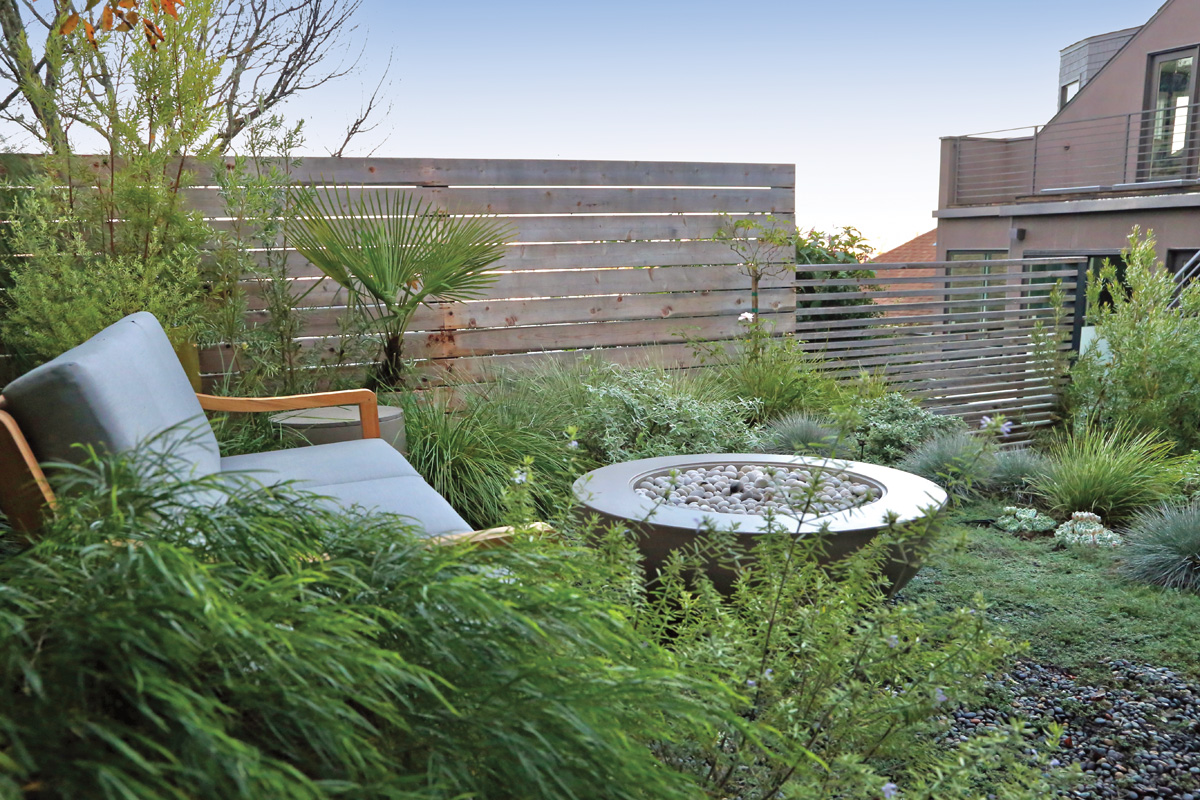 Biews to the outside world make the upper patio feel open. 