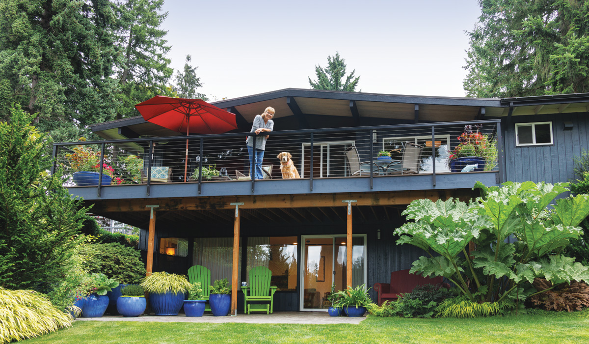 lakeside retreat balcony with shady big foliage landscape plants